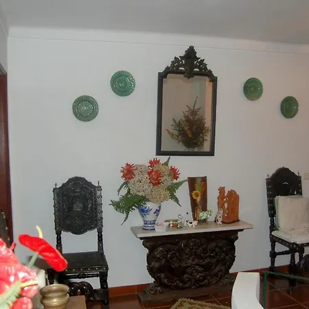 Σπίτι διακοπών 4 Bedrooms House With Shared Pool Garden And Wifi At Vila Fernando *