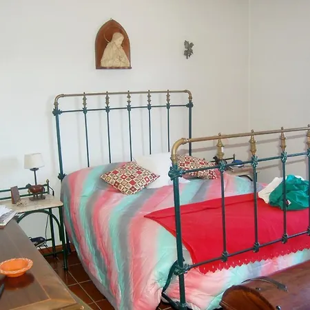 4 Bedrooms House With Shared Pool Garden And Wifi At Vila Fernando Σπίτι διακοπών *