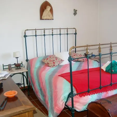 4 Bedrooms House With Shared Pool Garden And Wifi At Vila Fernando *