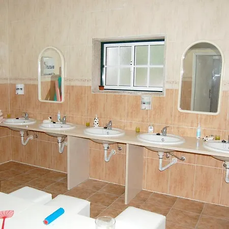 4 Bedrooms House With Shared Pool Garden And Wifi At Vila Fernando Σπίτι διακοπών Vila Fernando (Guarda)