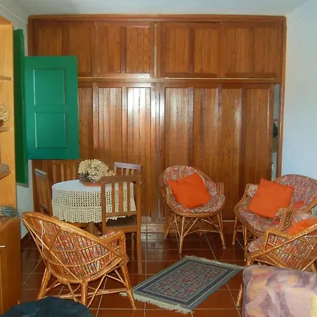 4 Bedrooms House With Shared Pool Garden And Wifi At Vila Fernando * Vila Fernando (Guarda)